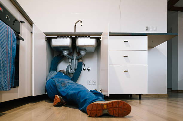 Professional Leak Detection technician working in Kendall Park, NJ